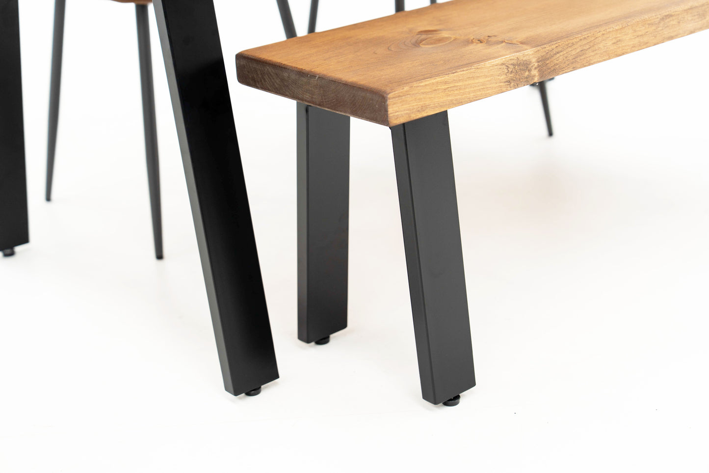 Stamford Dining Table