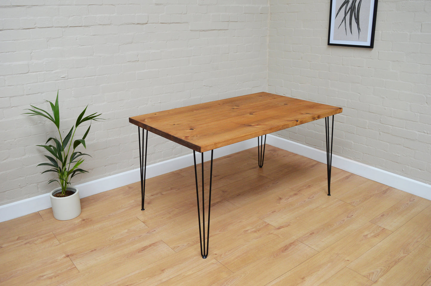 Minimalist Dining Table with Hairpin Legs