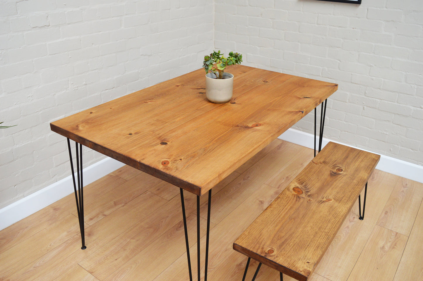 Minimalist Dining Table with Hairpin Legs