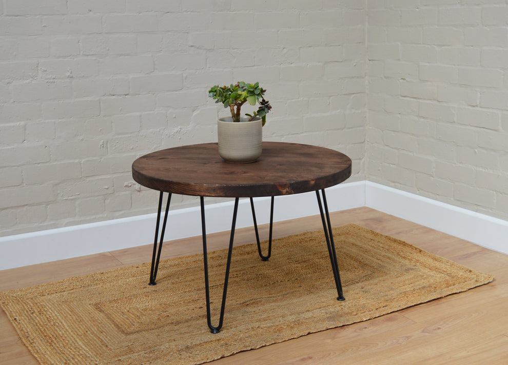 Minimalist Round Coffee table – Rust and Oak
