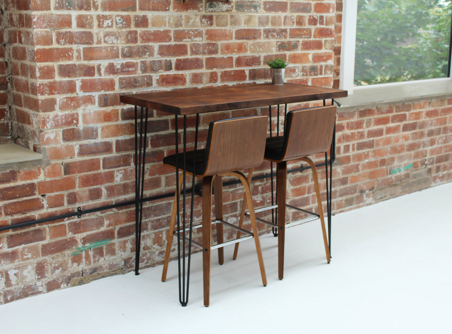 Minimalist Breakfast Bar with Hairpin Legs | Counter