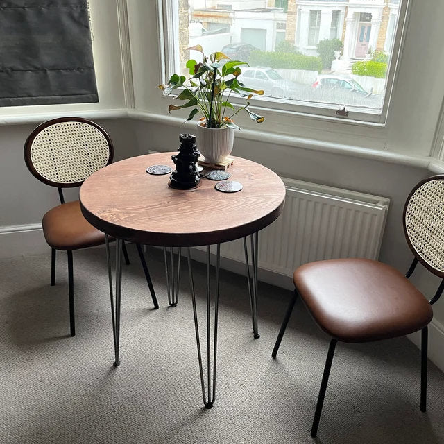 Round dining table on sale with hairpin legs