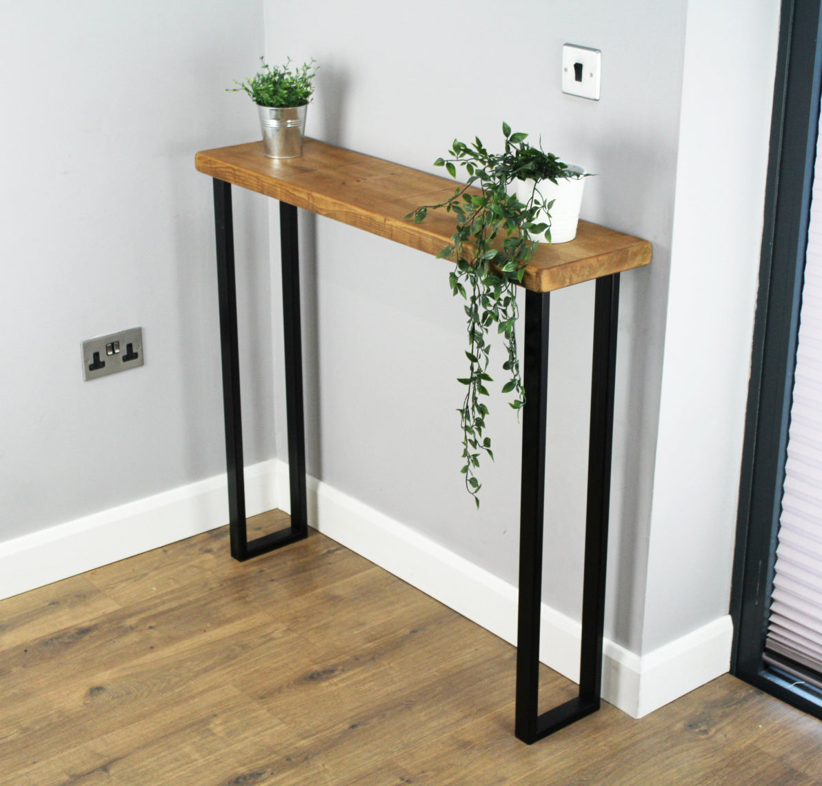 Rustic Console Table | 22.5cm Depth – Rust and Oak