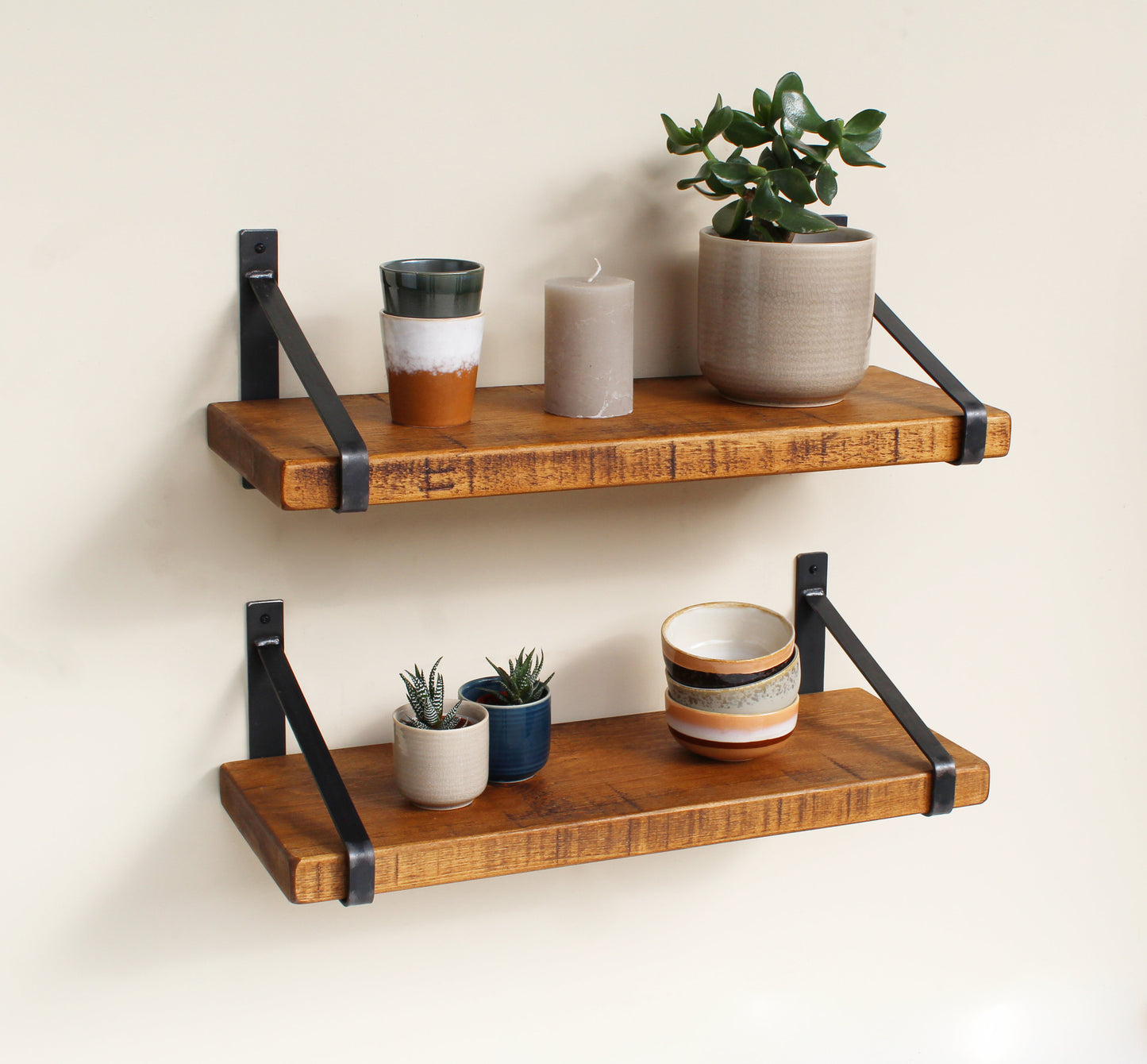 Rustic Wooden Wall Shelves with Triangle Metal Wall Brackets – Rust and Oak