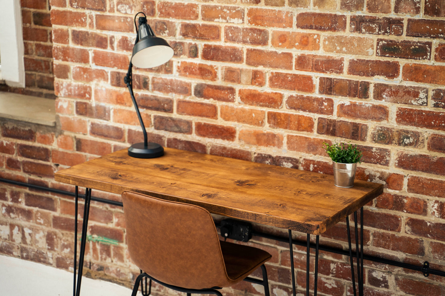 Minimalist Slim Hairpin Desk